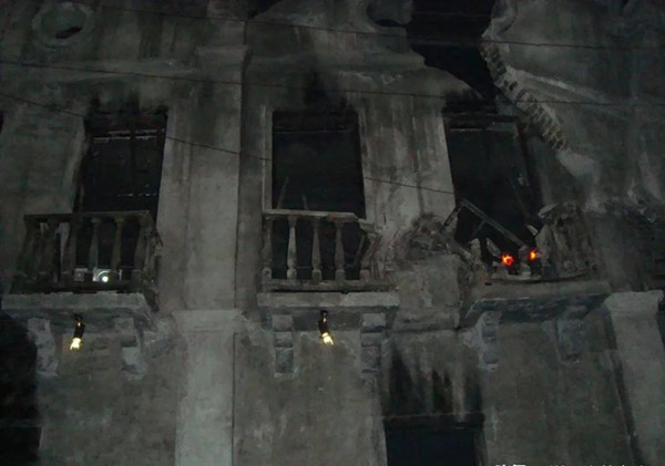 南京大屠杀日寇有多兽性？鬼子在地洞糟蹋妇女，竟让其小叔子照明 图6