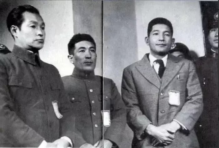 实拍南京大屠杀战犯临刑现场：战犯憔悴不堪，群众鼓掌高呼痛快