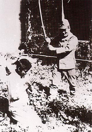 组图：南京青年被日军砍杀之惨景